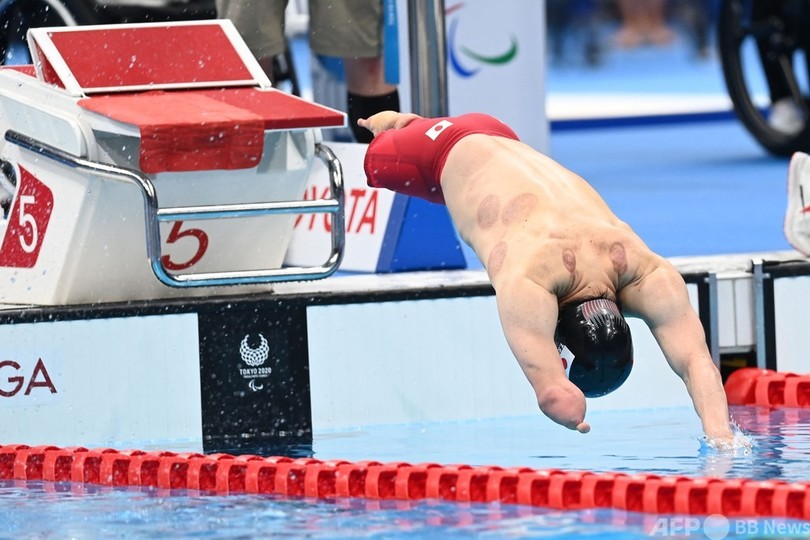 鈴木孝幸が東京パラ日本勢初の金 男子100m自由形S4で優勝