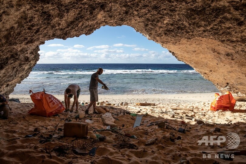 南太平洋の絶海の孤島がごみため化、科学者がプラごみ問題に警鐘
