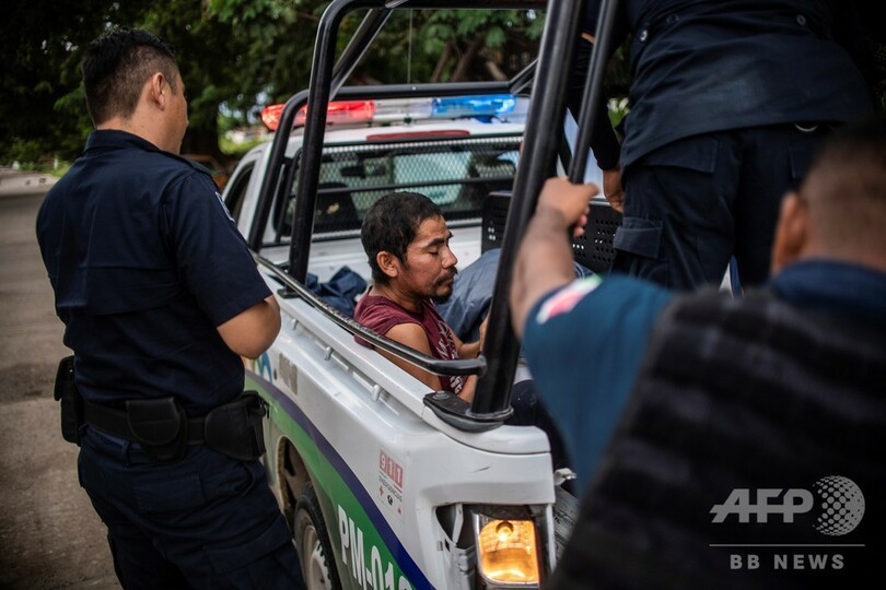 米国を目指す移民7人、メキシコでのある一日の物語