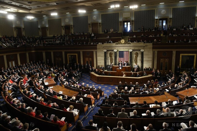 安倍首相、米議会で歴史的演説 大戦の犠牲者に「とこしえの哀悼」