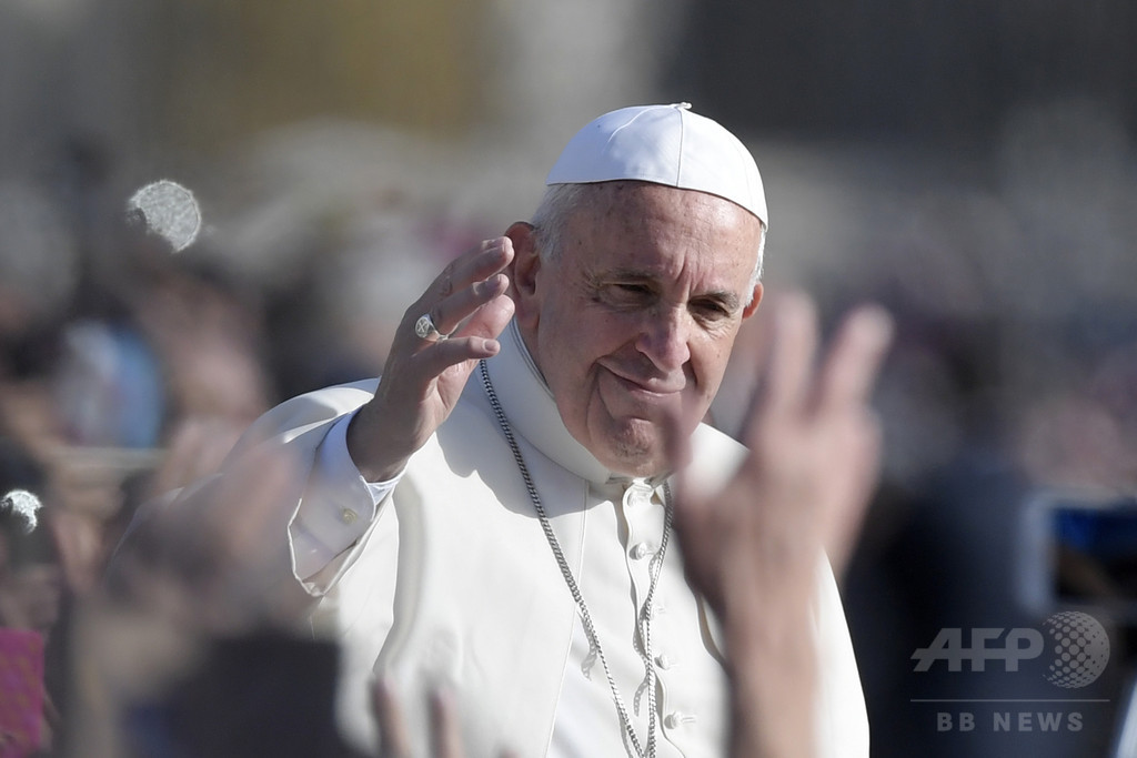ローマ法王、中絶への司祭による「許し」 無期限で継続 ローマ法王、中絶への司祭による「許し」 無期限で継続