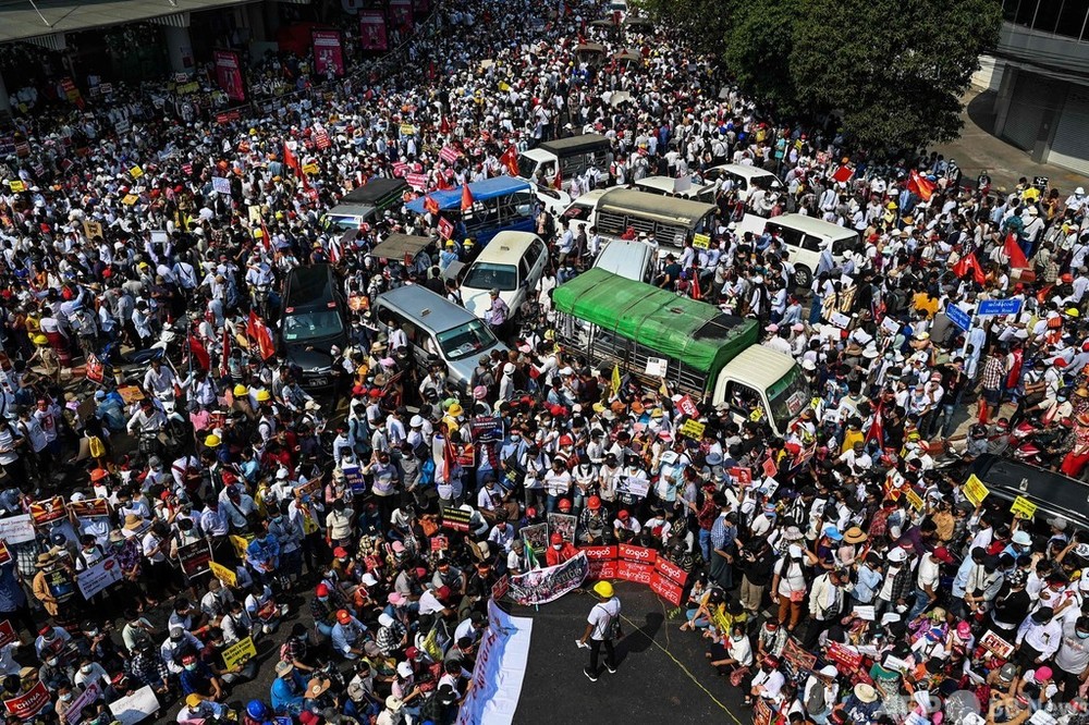 G7外相、ミャンマーでの抗議活動への暴力を「断固として非難」