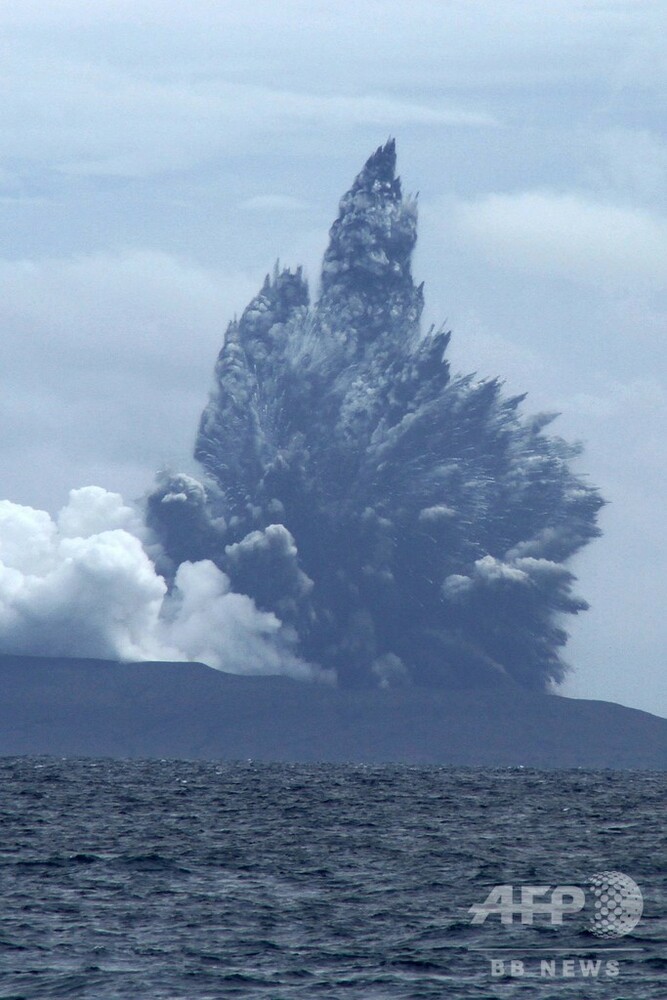 Katanasound 噴火 津波引き起こした火山島がまた噴火、インドネシア・スンダ海峡 写真3枚