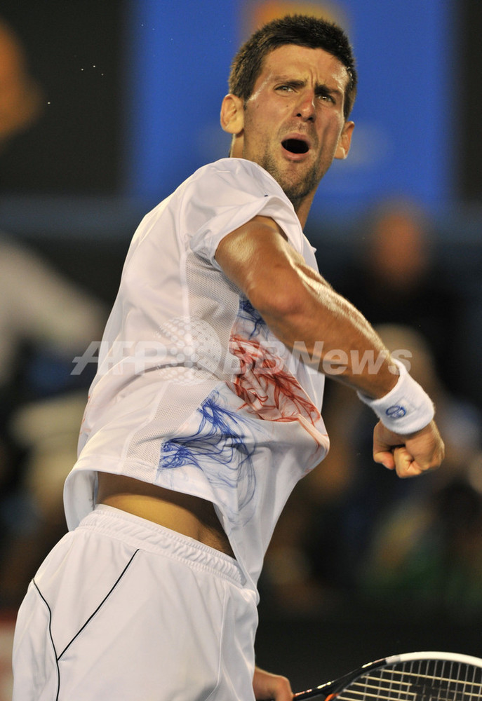 ジョコビッチ、マレーをフルセットで破り決勝進出、全豪オープン 写真