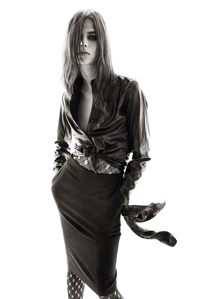 ユニクロ×カリーヌ・ロワトフェルド、新コレクションのムービーが解禁！