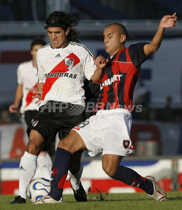 サッカー アルゼンチンリーグ＞サン・ロレンソ リーベル・プレートと