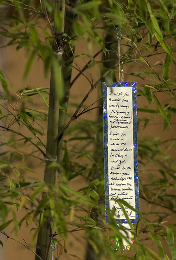 G8首脳、七夕の短冊にそれぞれの願い