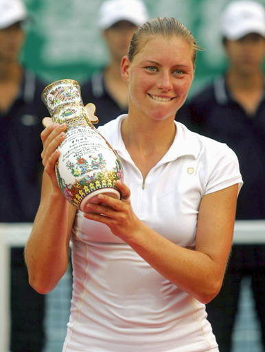 ズボナレワ 広州オープンを制す