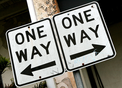 ドライブ中に道に迷って600キロ、8時間走り続けた81歳男性