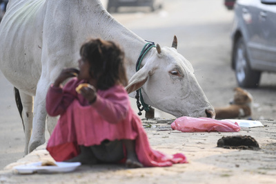 コロナで貧困層2億3000万人増加、第2波でさらに深刻化か インド