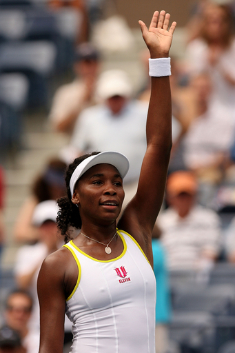 ヴィーナス ボンダレンコ下し4回戦進出