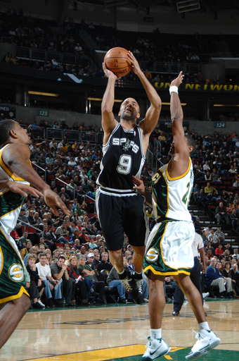 スパーズ スーパーソニックスに快勝し5連勝