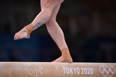 英体操協会長「深く謝罪」 元選手37人が虐待被害訴え