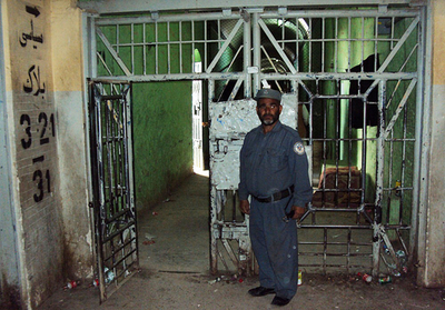 タリバン集団脱獄、当局関係者が協力か アフガニスタン