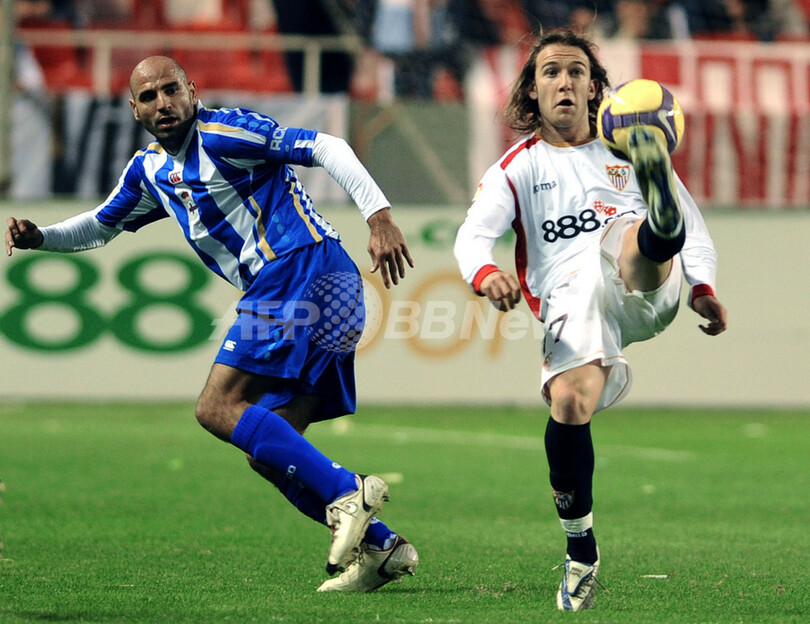 セビージャ デポルティボをホームで下す、スペイン国王杯