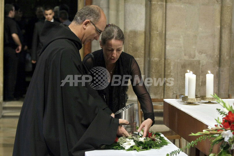 オーストリア・ハンガリー帝国最後の皇太子、永久の眠りに