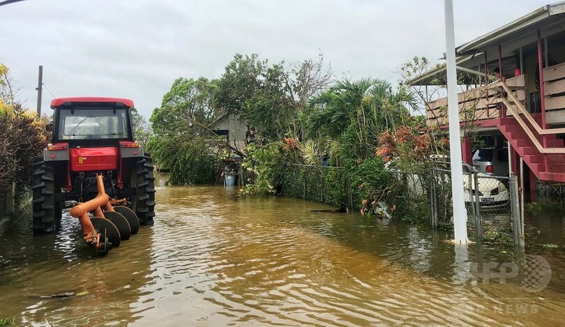 トンガ史上最強サイクロンが首都直撃 33人負傷、停電や洪水も