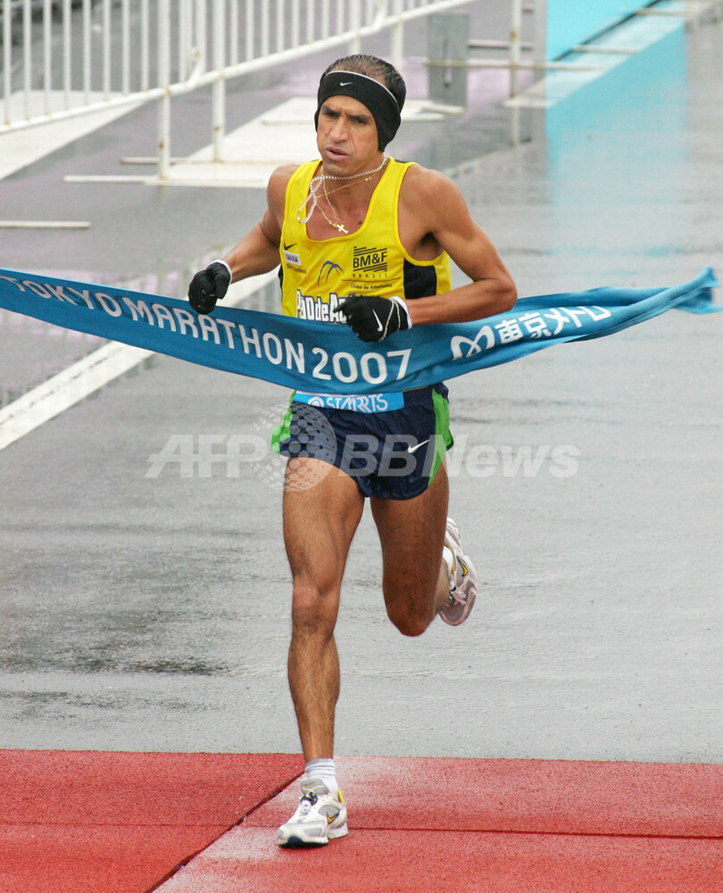 ＜東京マラソン2007＞ジェンガ 男子の部を制し優勝 - 東京