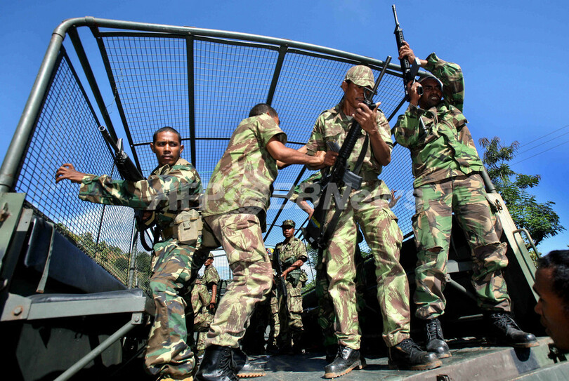 治安確保のため、豪軍首都入り - 東ティモール