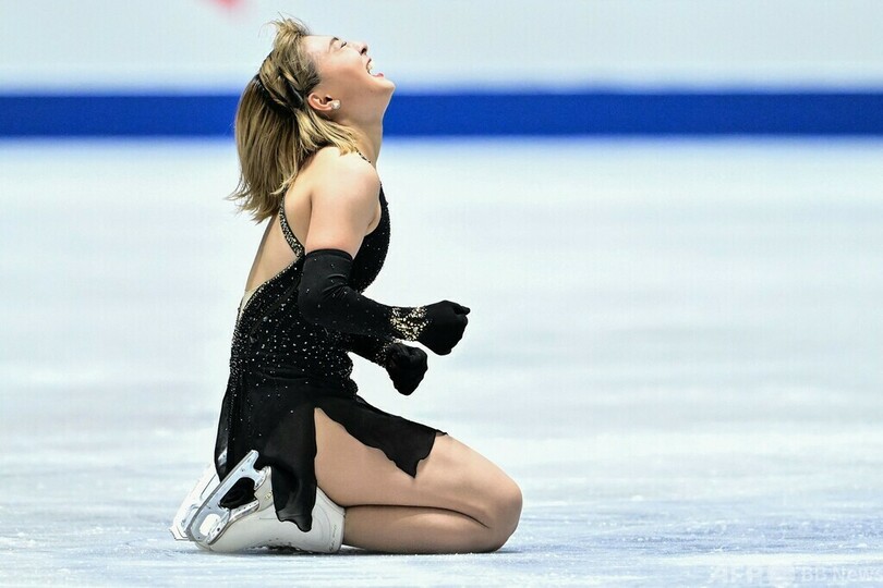 坂本花織がNHK杯優勝、GPファイナル進出 日本勢は表彰台独占