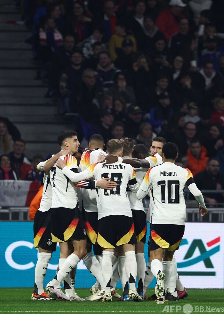 開始7秒弾決めたドイツがフランス下す サッカー国際親善試合