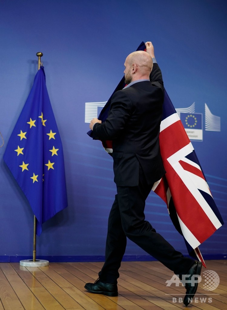 EU・英、離脱交渉で合意 EU首脳らに提出へ