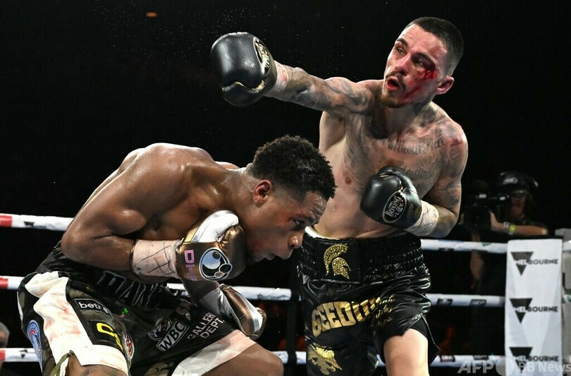 ライト級統一王者ヘイニーが防衛成功、カンボソスとの再戦に勝利