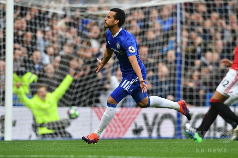 チェルシーがマンUに4発快勝、マンCはドローも首位守る