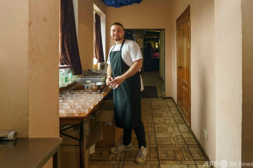 レストランから支援物資を ロシア包囲地域にも ウクライナ
