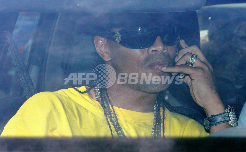 バルセロナ ロナウジーニョの移籍オファー認める