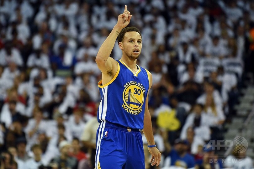 ウォリアーズがペリカンズをスイープ、西カンファレンス準決勝へ