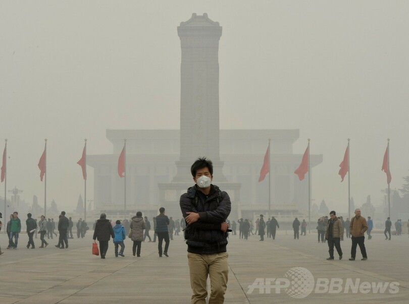 スモッグ続く中国北部、マスク売り切れ続出