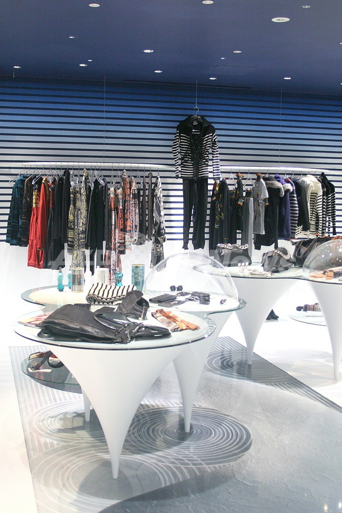 ジャンポール・ゴルチエ、世界初の新コンセプトショップを銀座にオープン