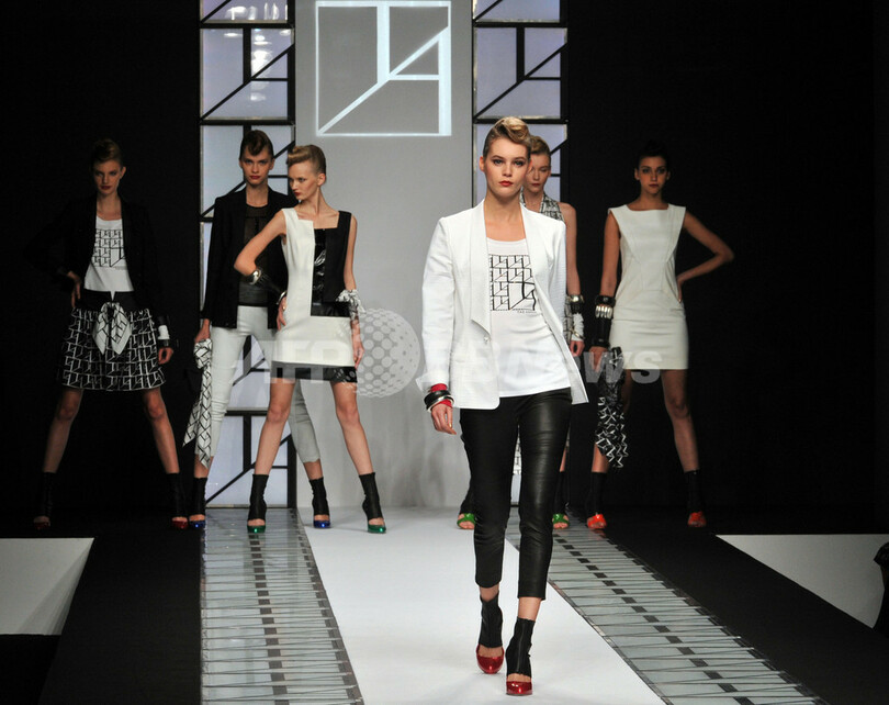 ＜13年春夏東京コレクション＞タエ アシダ