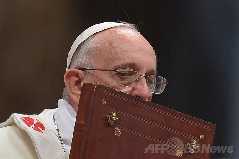 ローマ法王、新年の祈りで世界の連帯を訴える 