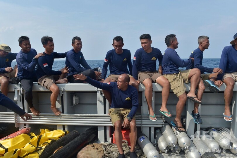 インドネシア機墜落、捜索活動中にダイバー1人が死亡