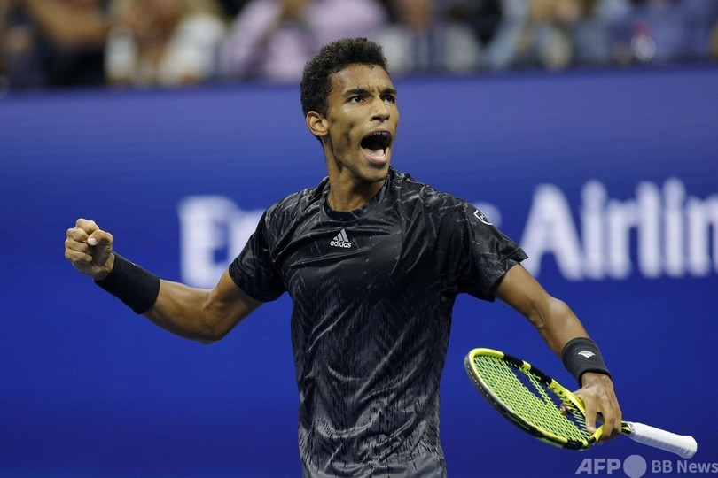 アルカラスが途中棄権、オジェ・アリアシムが4強入り 全米OP