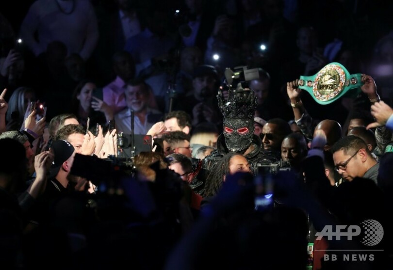 ワイルダーがフューリーと再戦要求へ、敗因は重すぎた入場衣装？ 報道