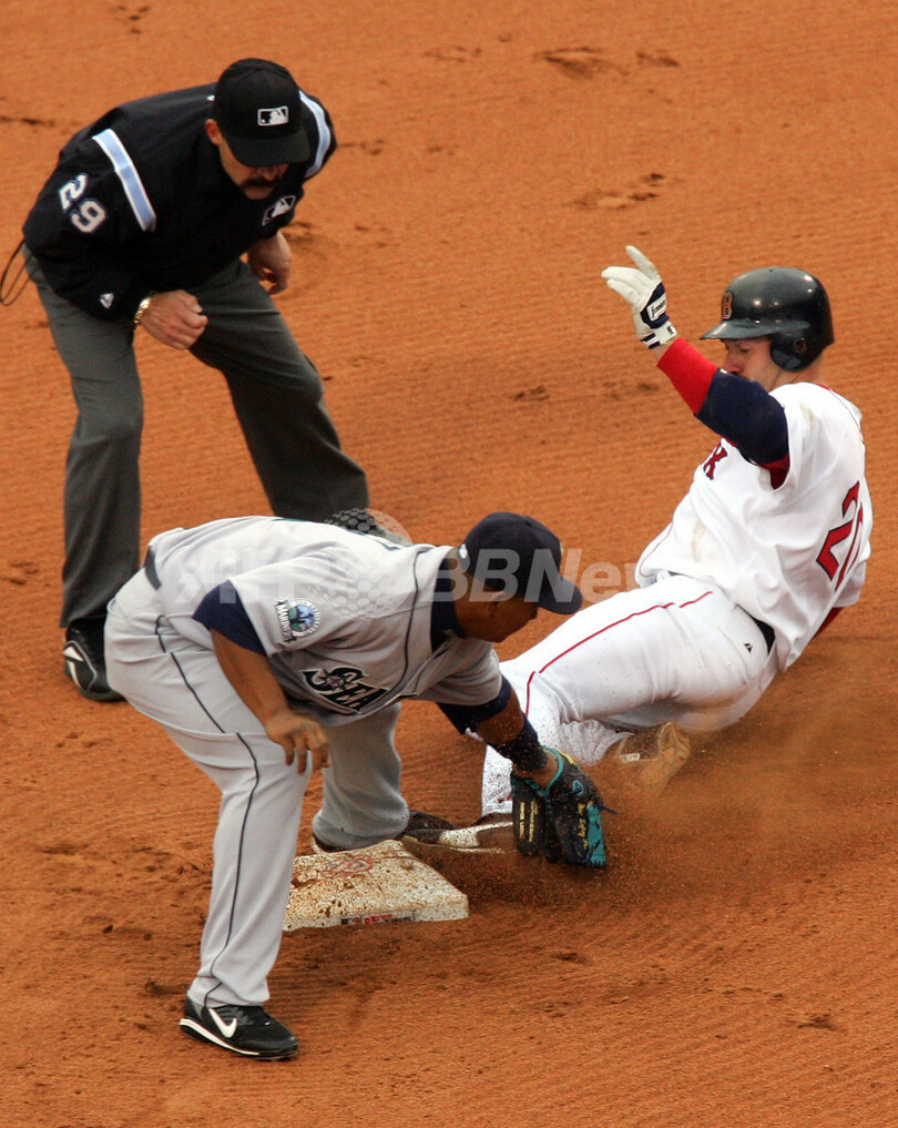 ＜07MLB＞レッドソックス 本拠地開幕戦でマリナーズに大勝 - 米国