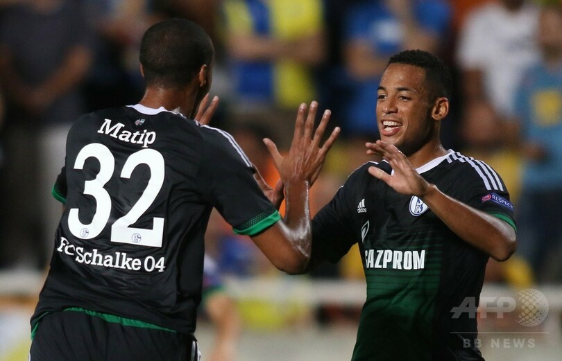 シャルケが敵地で3発、フンテラールは2得点