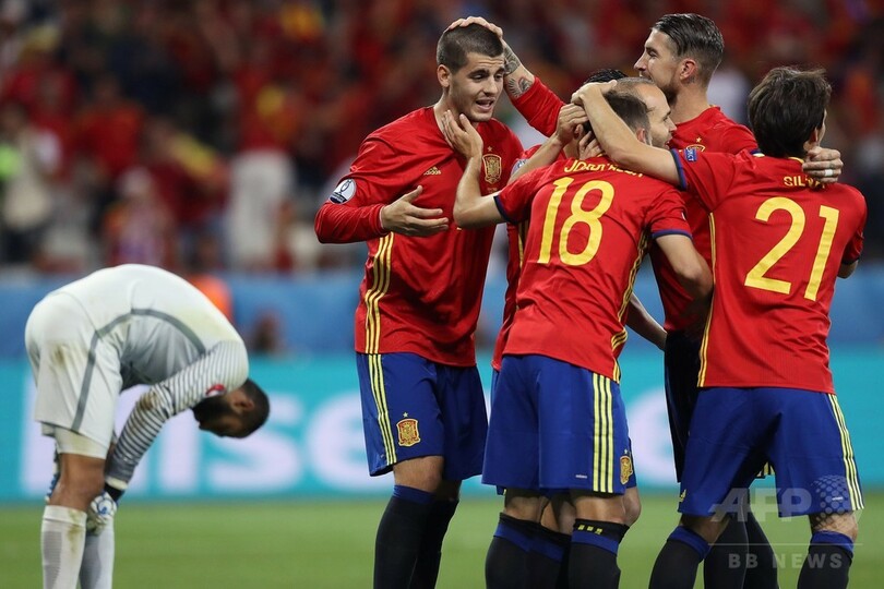 王者スペインがトルコに快勝、2連勝でベスト16進出