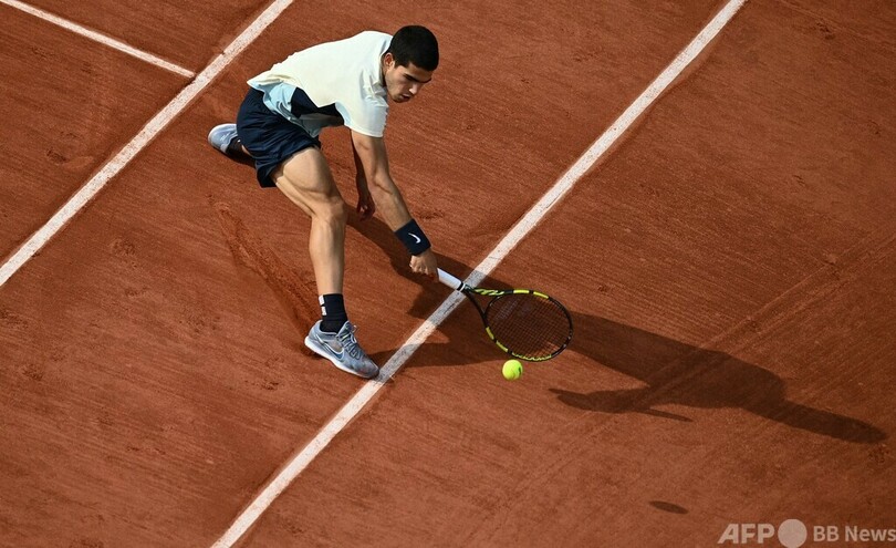 ズベレフ、新鋭アルカラスとの激戦制し全仏OP4強入り