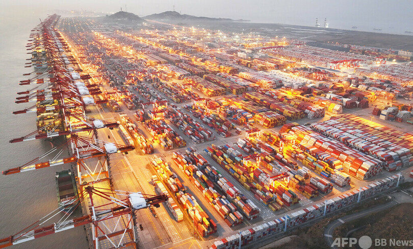 上海港の年間コンテナ取扱量が5000万TEUを突破