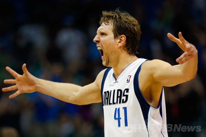 マーベリックス、サンズ破りプレーオフ進出