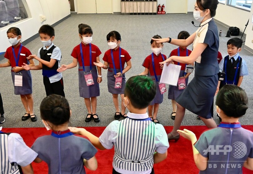 台湾航空会社、「どこにも行かない」観光便運航 子どもの職業体験も