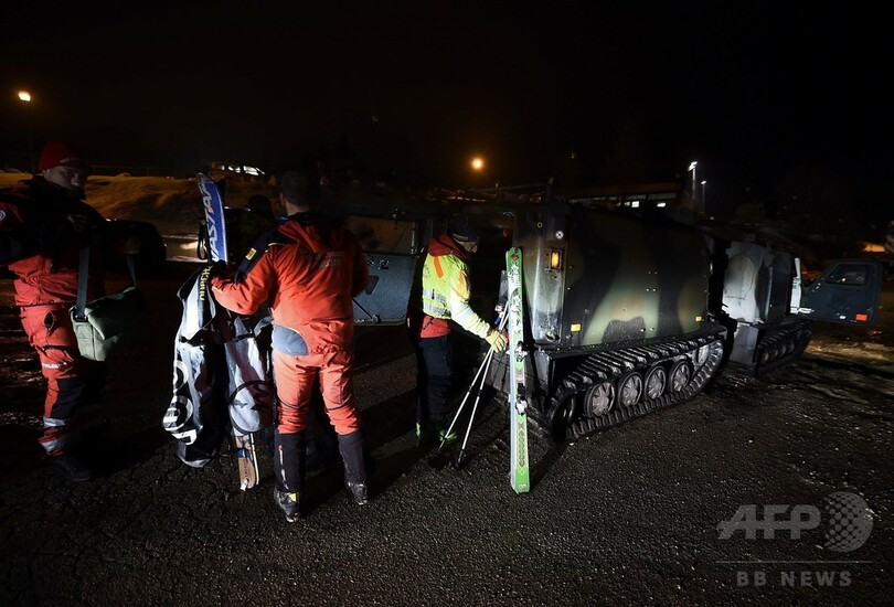 伊雪崩、生き埋めの生存者が語る 「雪を食べ、歌って励ます…」