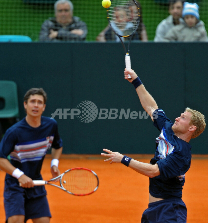 ロシア ダブルス制し初勝利