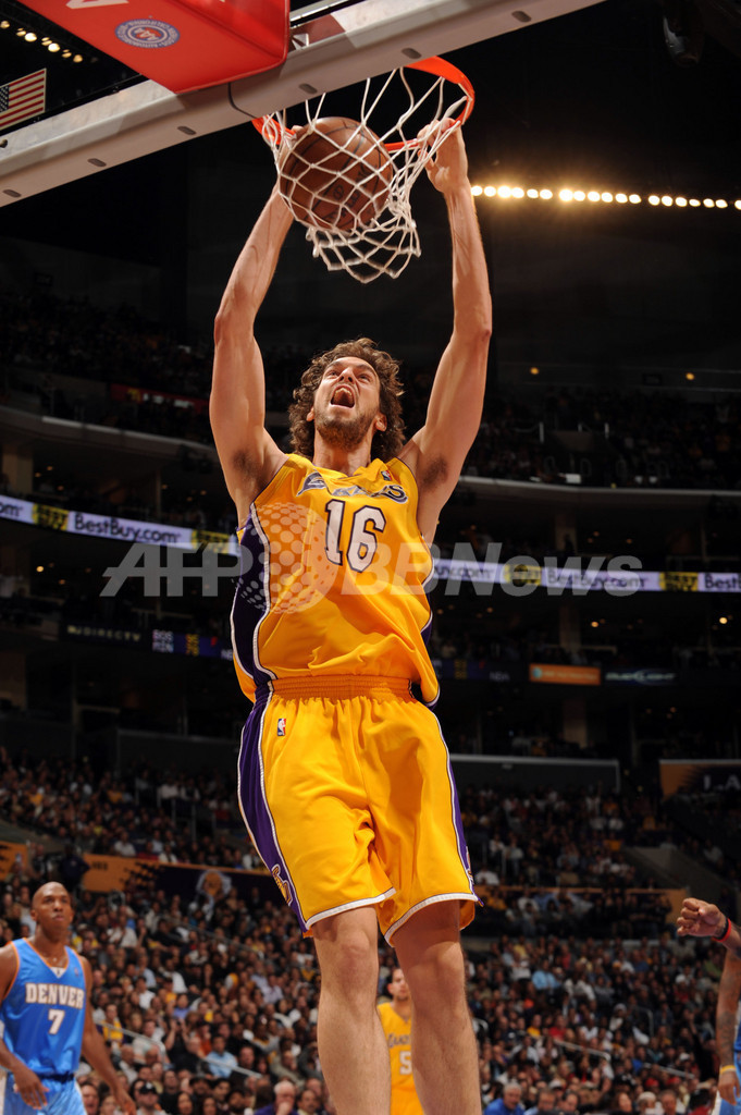 レイカーズ ナゲッツ下し連勝を3に伸ばす