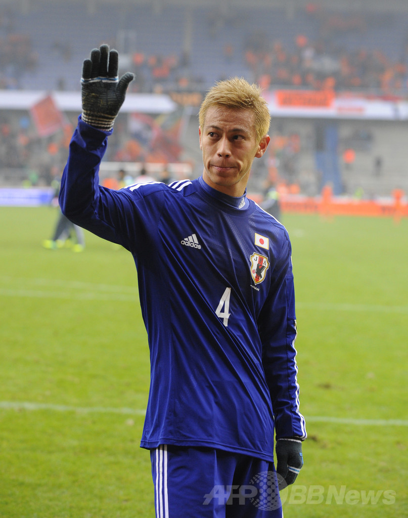 本田 低迷するミランに 特別な何かをもたらす 写真1枚 国際ニュース Afpbb News 本田 低迷するミランに 特別な何かをもたらす 写真1枚 国際ニュース Afpbb News