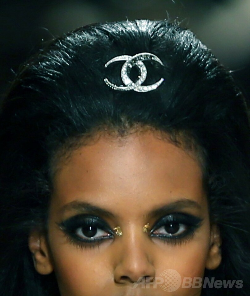 ＜15年クルーズ・コレクション＞シャネル